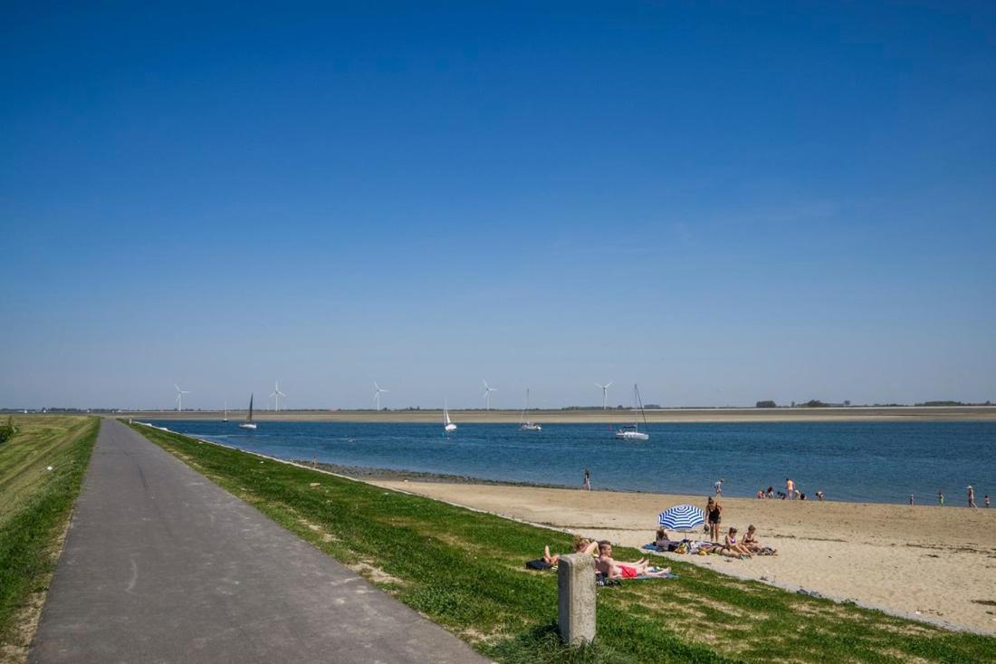 Luxe Chalet 'Wysha' Sint-Annaland Buitenkant foto