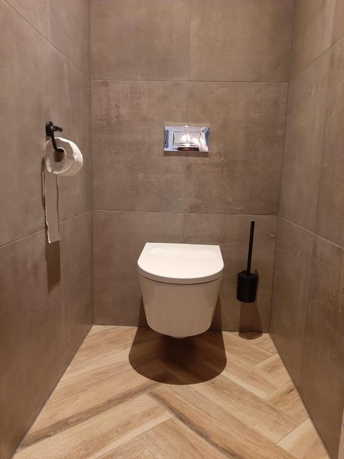 Luxe Chalet 'Wysha' Sint-Annaland Buitenkant foto